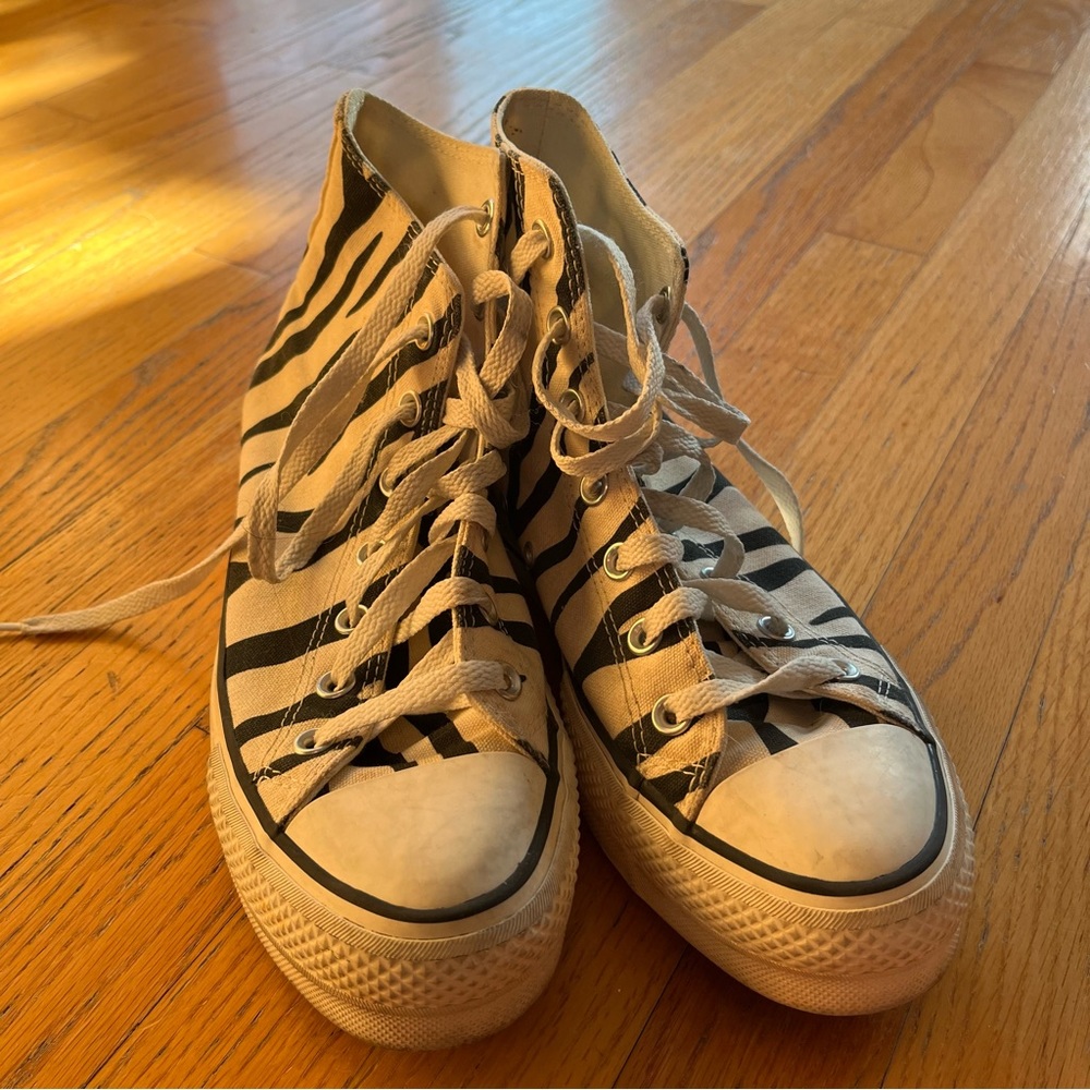 Converse Zebra Print Lift Platform High Top Lace Up Shoes Women’s Size 8.5